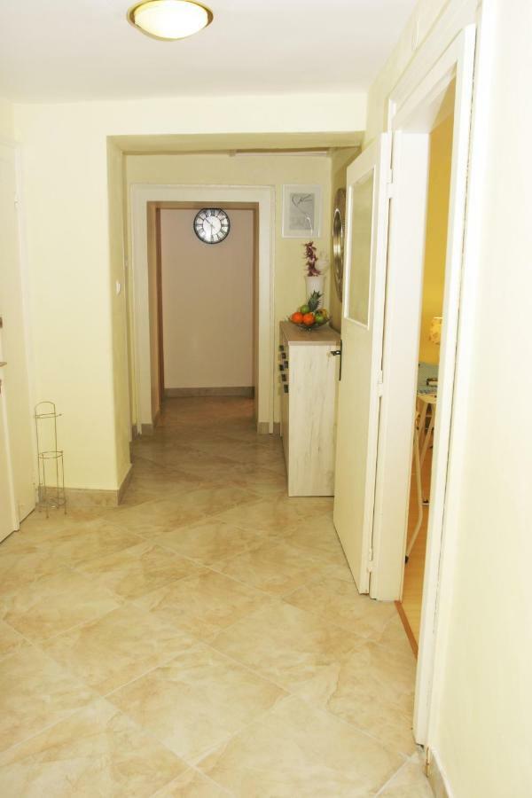 Sara Cosmo Split Apartment Exterior photo